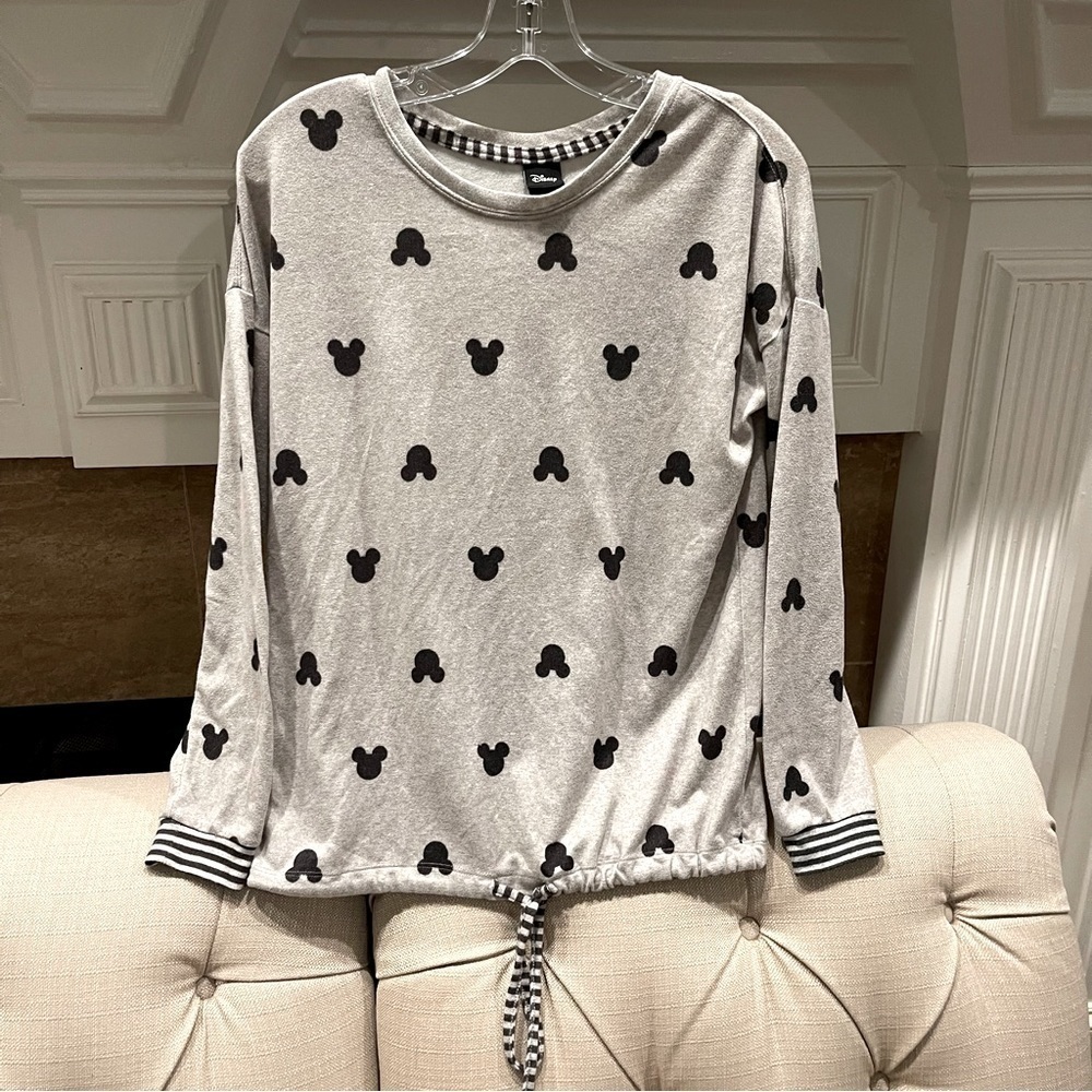 BN:  Mickey Mouse Fleece Top Women’s XS Sweater Tie Waist Gray